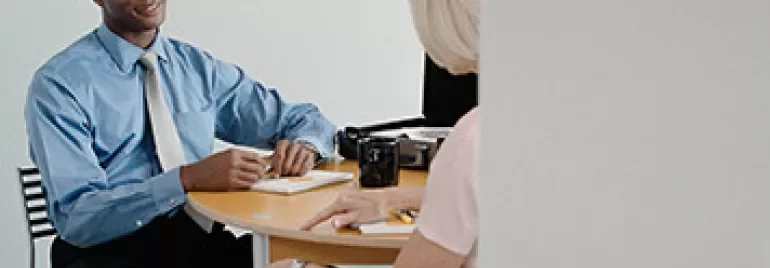 How to conduct a job interview